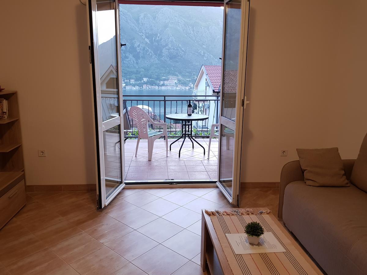 Apartments Lazarevic Kotor Exterior photo